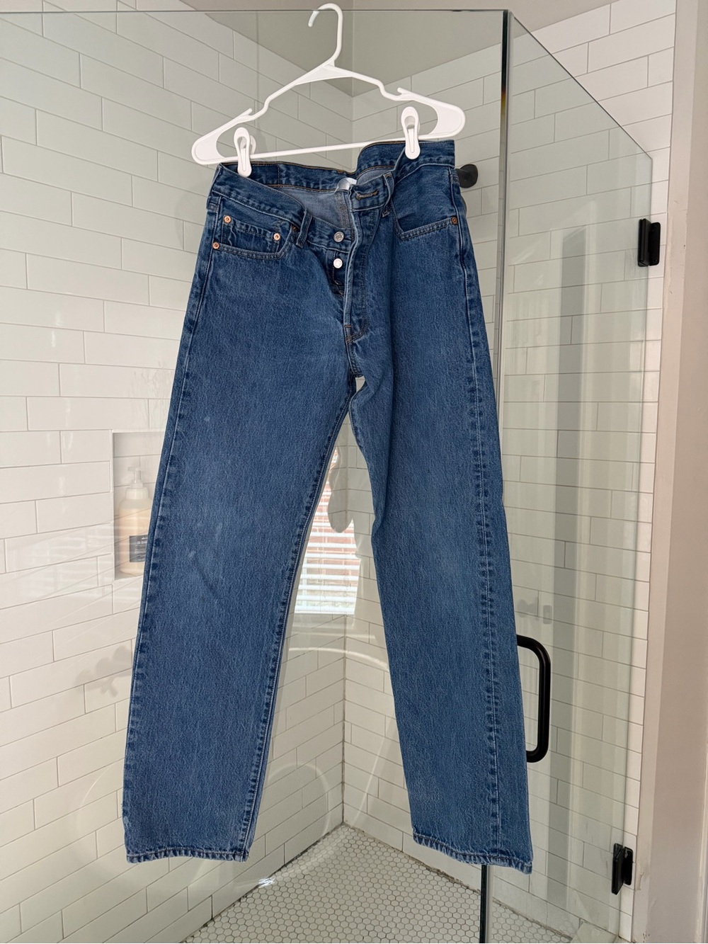 Levi's Women's Blue Straight Leg Jeans - Picture 2 of 5